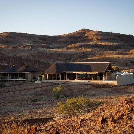 فيلا Twyfelfonteinفي Wilderness Safaris Damaraland Camp المظهر الخارجي الصورة