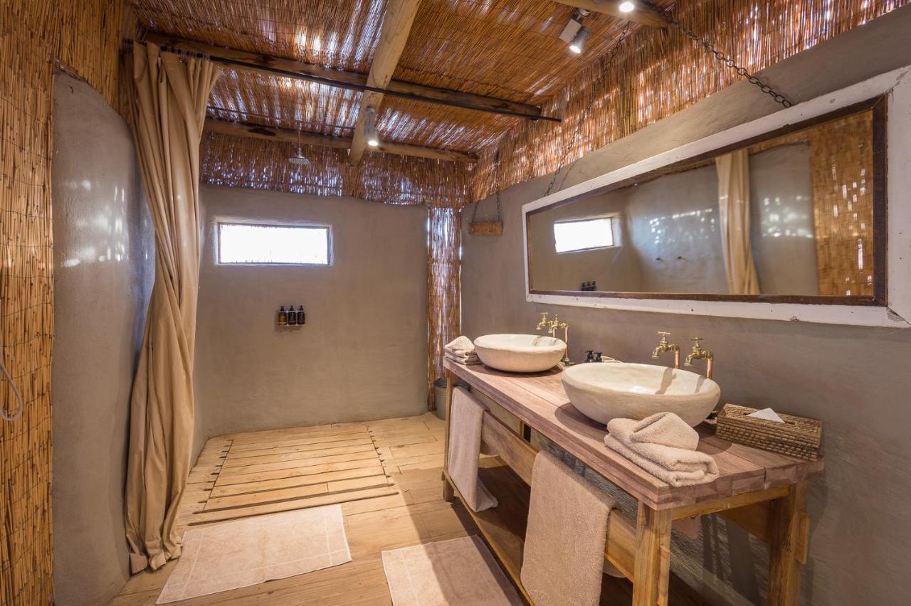 فيلا Twyfelfonteinفي Wilderness Safaris Damaraland Camp المظهر الخارجي الصورة