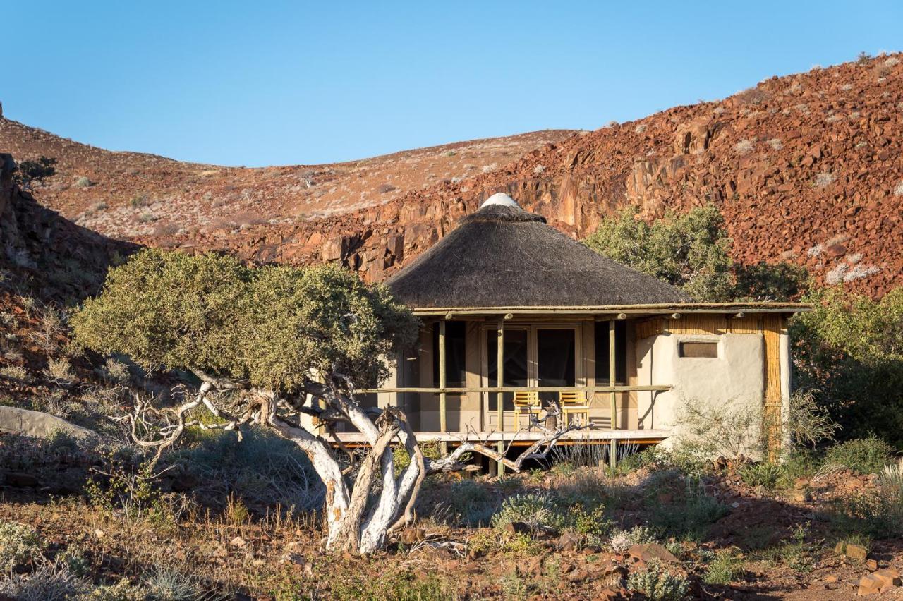 فيلا Twyfelfonteinفي Wilderness Safaris Damaraland Camp المظهر الخارجي الصورة