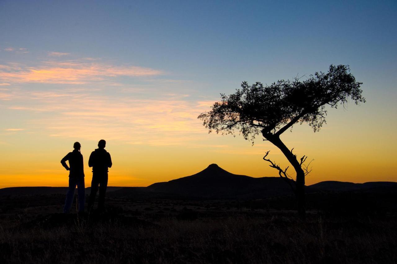 فيلا Twyfelfonteinفي Wilderness Safaris Damaraland Camp المظهر الخارجي الصورة